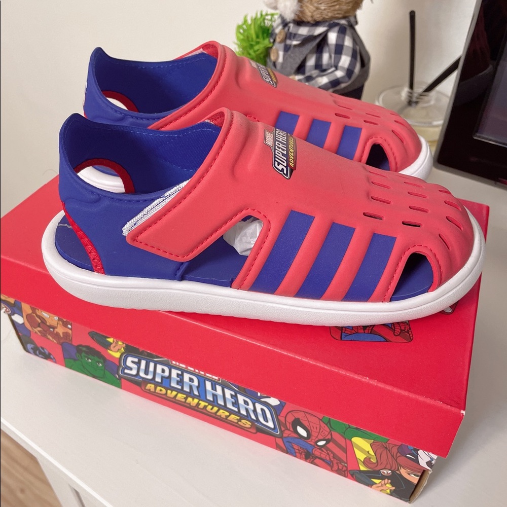 Adidas Boy swim scandals size 2
